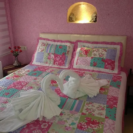 Nil Story House Hostel