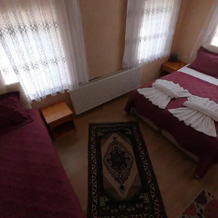 Nil Story House Hostal *