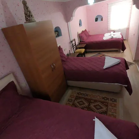 Hostal Nil Story House *